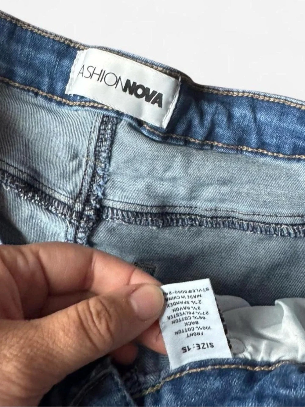 Fashion Nova High Rise Denim Shorts Size 15 - Picture 5 of 6